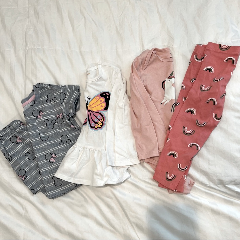 Bundle of Assorted Toddlers Clothing